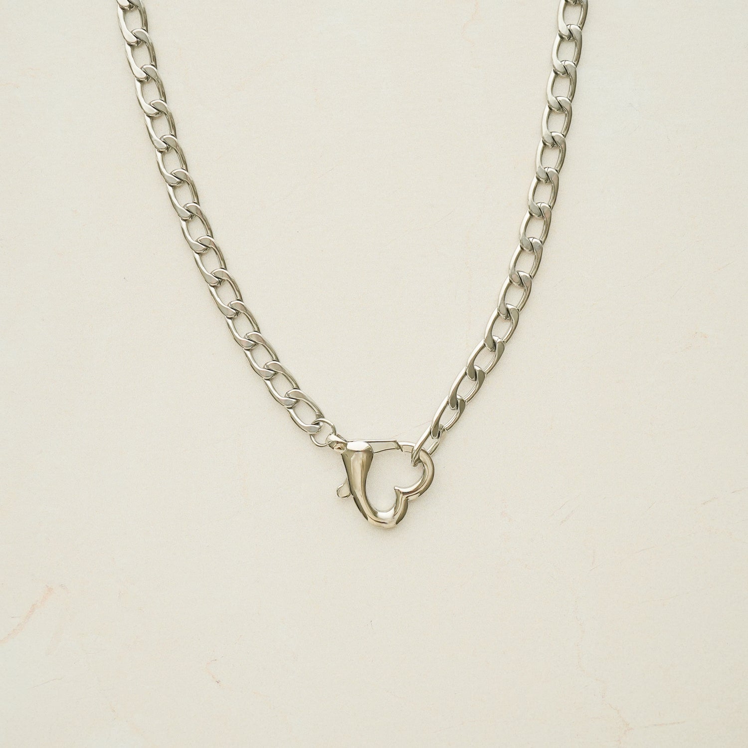 Loveline Choker